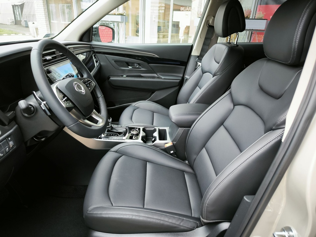 Ssangyong Korando 1.5 Turbo GDI Premium Plus AT Black Pack - DEMO
