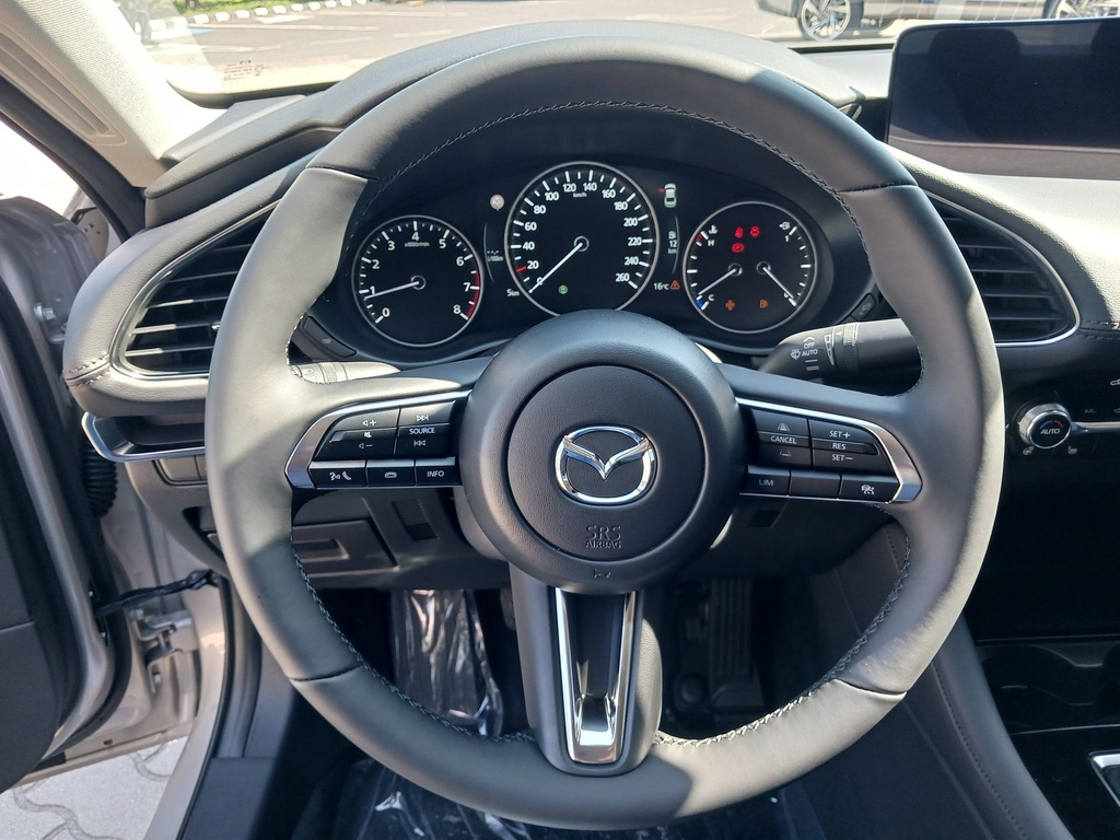 MAZDA 3 4SN 2.5L e-SKYACTIV G 140ps 6MT FWD Centre-Line