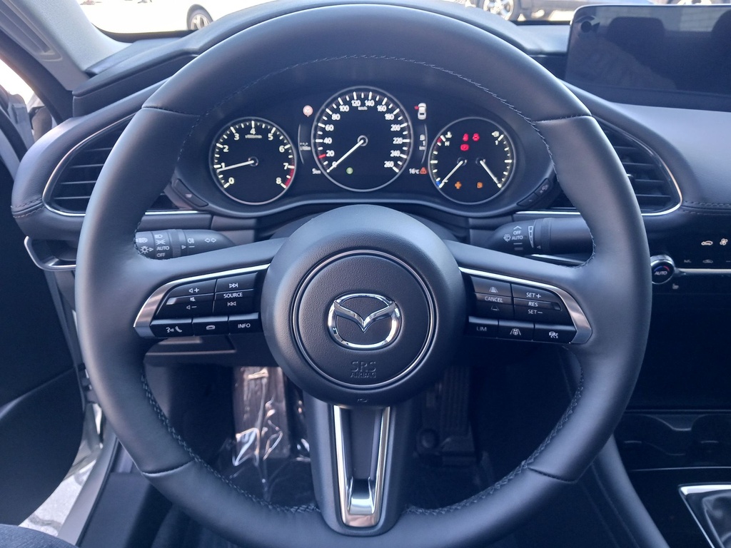 MAZDA 3 4SN 2.5L e-Skyactiv G140 MT Exclusive Line