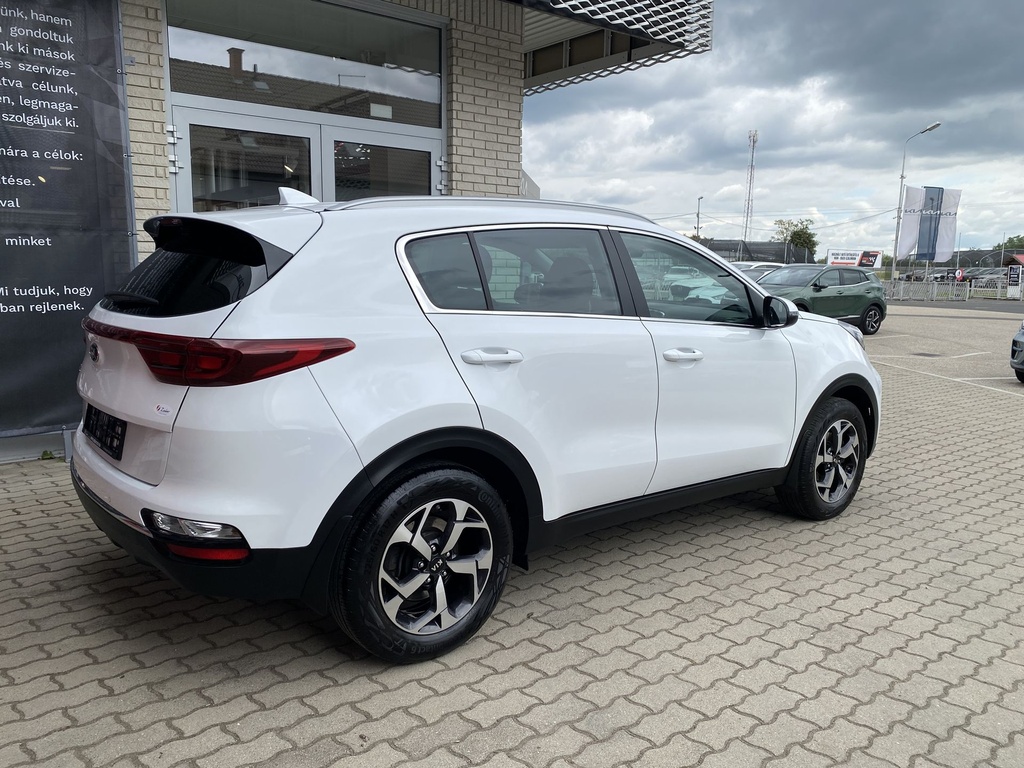 Kia Sportage 1,6GDI, Silver, Mo.-i, 1 Tulajdonos, Gyári garanciális, Gyári fényezés, Vezetett szervizkönyv!