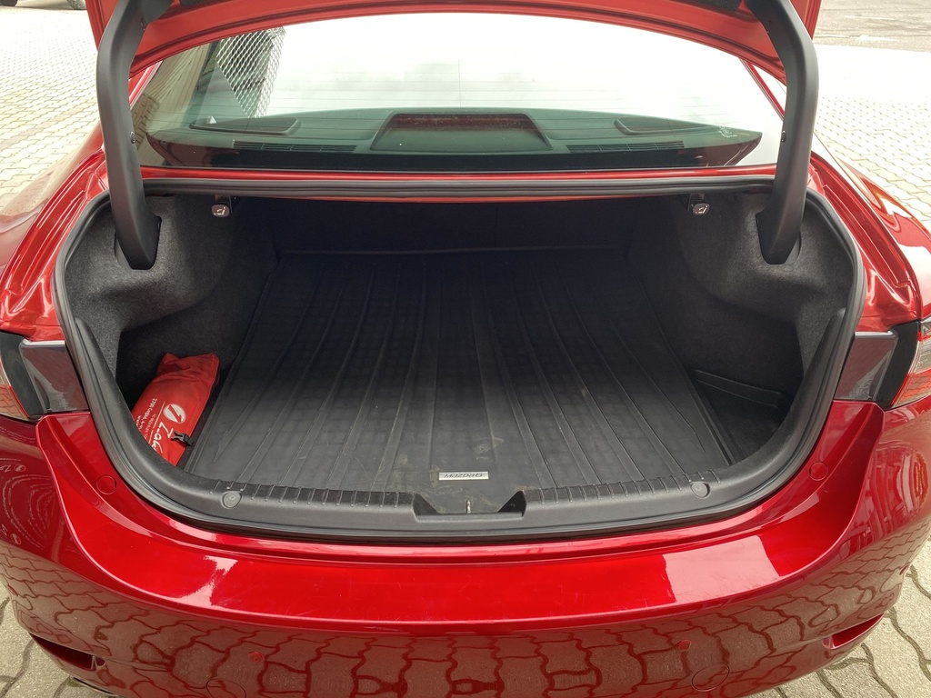 Mazda 6 Sedan, 2.5i Takumi Plus + SR + A/T. Mo.-i, 1Tulajdonos, Végig Mazdában szervizelt, Téli-Nyári kerék szett!