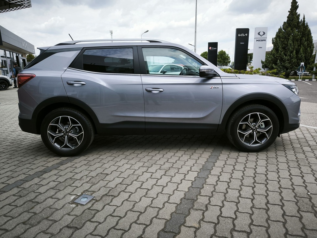 Ssangyong/KGM Korando 1.5 Turbo GDI Premium Plus AT Black Pack