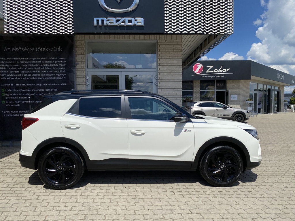 Ssangyong Korando 1.5 Turbo GDI Smart + Smart plusz + Black Pack, MT + , Mo.-i, 1Tulajdonos, Gyári fényezés, Gyári garanciális. 