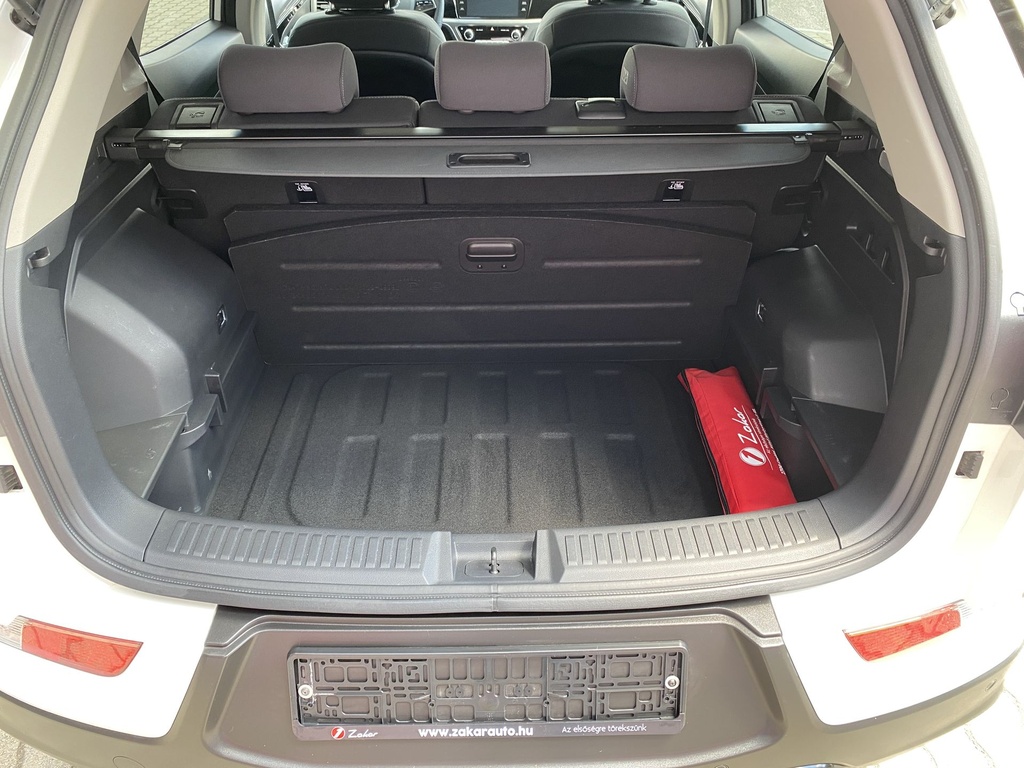 Ssangyong Korando 1.5 Turbo GDI Smart + Smart plusz + Black Pack, MT + , Mo.-i, 1Tulajdonos, Gyári fényezés, Gyári garanciális. 