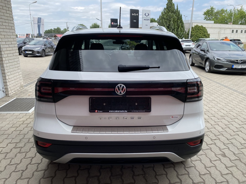 VW T-Cross 1.0 TSI Style DSG + Design Csomag. Mo.-i, 1Tulajdonos, Téli-Nyári gumik felnin.