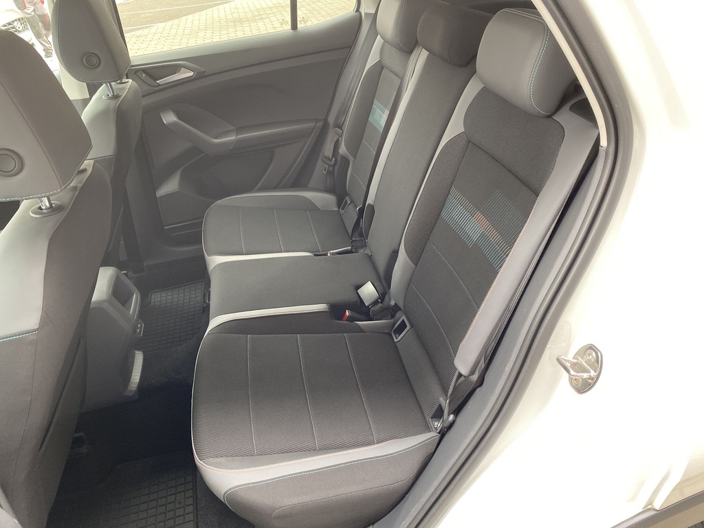 VW T-Cross 1.0 TSI Style DSG + Design Csomag. Mo.-i, 1Tulajdonos, Téli-Nyári gumik felnin.