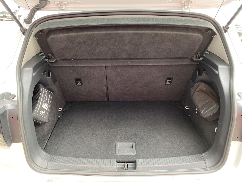 VW T-Cross 1.0 TSI Style DSG + Design Csomag. Mo.-i, 1Tulajdonos, Téli-Nyári gumik felnin.