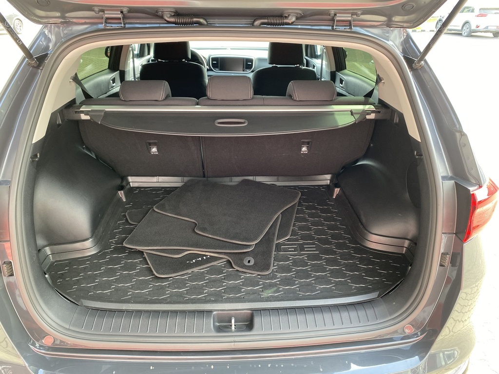 Kia Sportage 1,6GDI, Bronz, Mo.-i, 1 Tulajdonos, Gyári garanciális, Gyári fényezés, Vonóhorog, Oldalfellépő.Téli-Nyári kerékszett.