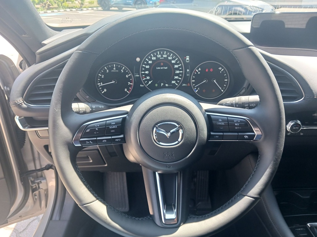 MAZDA 3 4SN 2.5L e-SKYACTIV G 140ps 6AT FWD Centre-Line