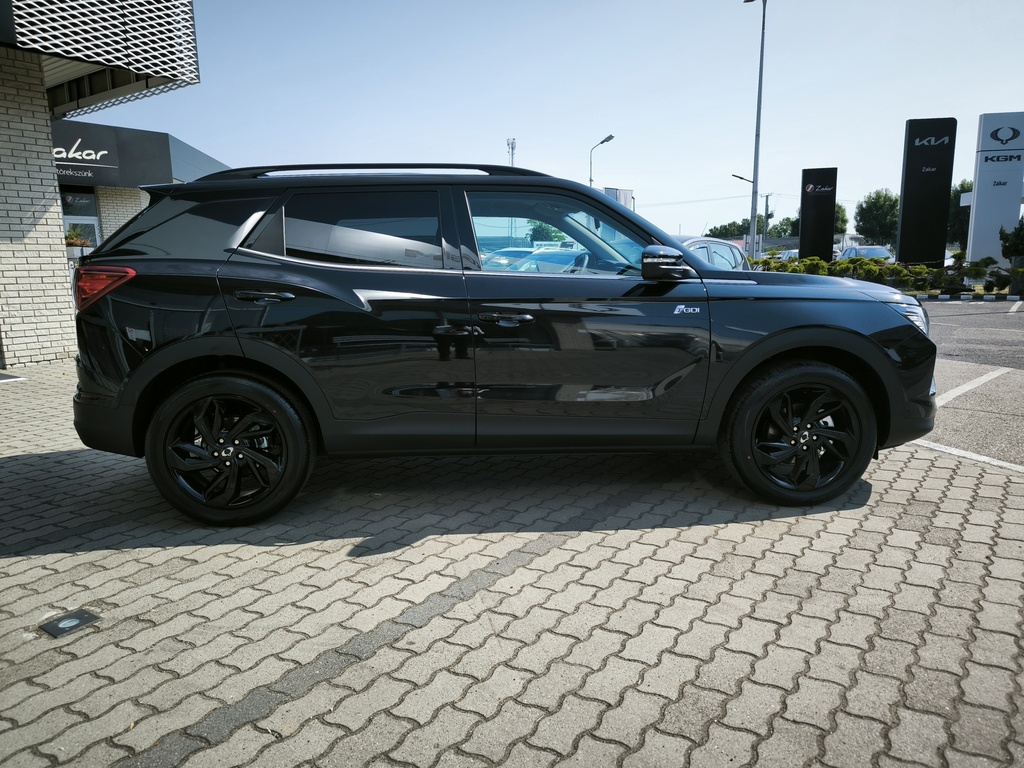Ssangyong/KGM Korando 1.5 Turbo GDI Smart Plus AT Black Pack ACC világos szövettel - Készleten