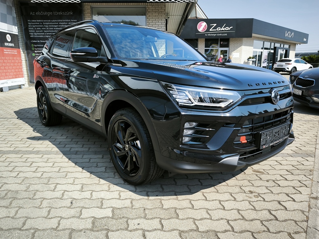 Ssangyong/KGM Korando 1.5 Turbo GDI Smart Plus AT Black Pack ACC világos szövettel - Készleten
