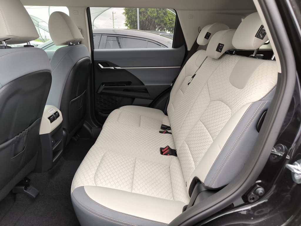 Ssangyong/KGM Torres 1.5 Turbo GDI MT Black Edition