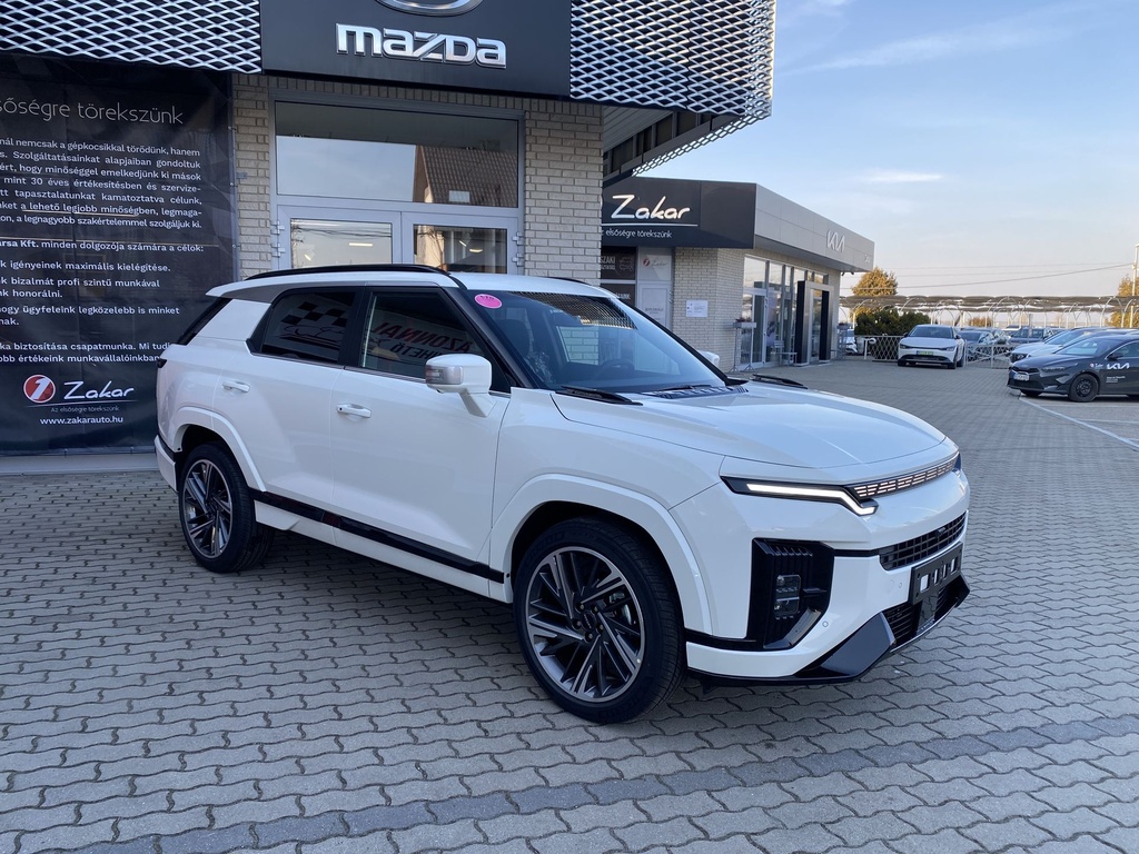 Ssangyong/KGM ACTYON 1.5 Turbo Premium + Automata + 360 fokos Kamera + AWD + Velúr belső