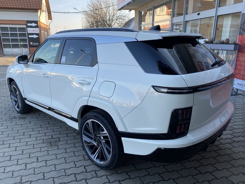 Ssangyong/KGM ACTYON 1.5 Turbo Premium + Automata + 360 fokos Kamera + AWD + Velúr belső