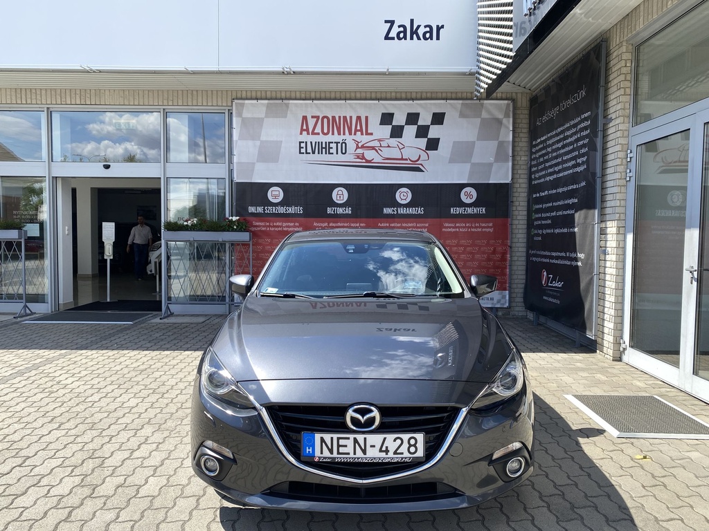 Mazda CX-3 2.0i Revolution Top AWD AT, Mo.-i, 2 Tulajdonos, Vezetett szervizelőélet, Téli-Nyári gumik felnin!