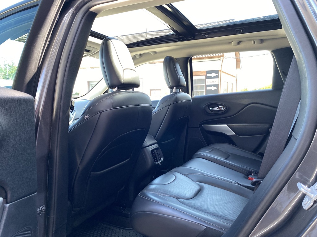 Jeep Cherokee 2.2MJD Limited Active Drive II. AWD AT. Vezetett szervizkönyv, 1 Év garancia ajándékba!