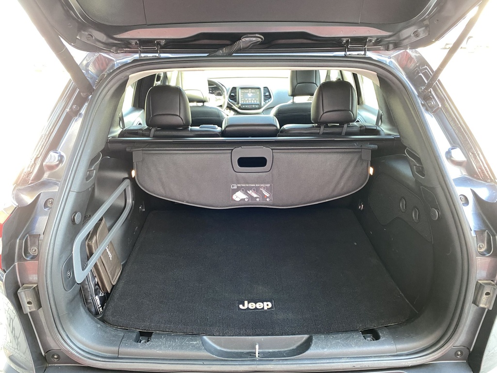 Jeep Cherokee 2.2MJD Limited Active Drive II. AWD AT. Vezetett szervizkönyv, 1 Év garancia ajándékba!