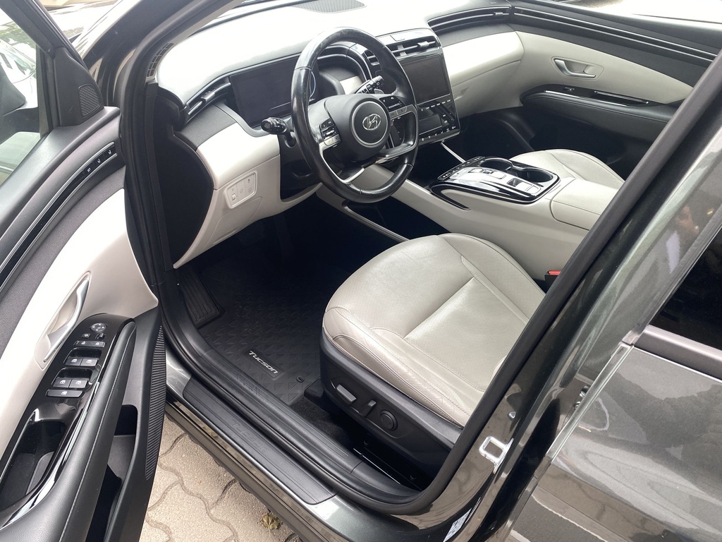 Hyundai Tucson 1.6 T-GDI HP MHEV Luxory 4WD DCT, Vezetett szervizkönyv, Frissen szervizelt, Gyári fényezés, Gyári garanciális!