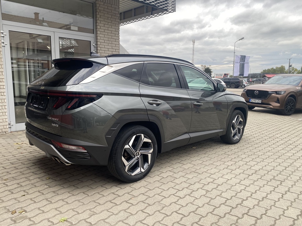 Hyundai Tucson 1.6 T-GDI HP MHEV Luxory 4WD DCT, Vezetett szervizkönyv, Frissen szervizelt, Gyári fényezés, Gyári garanciális!