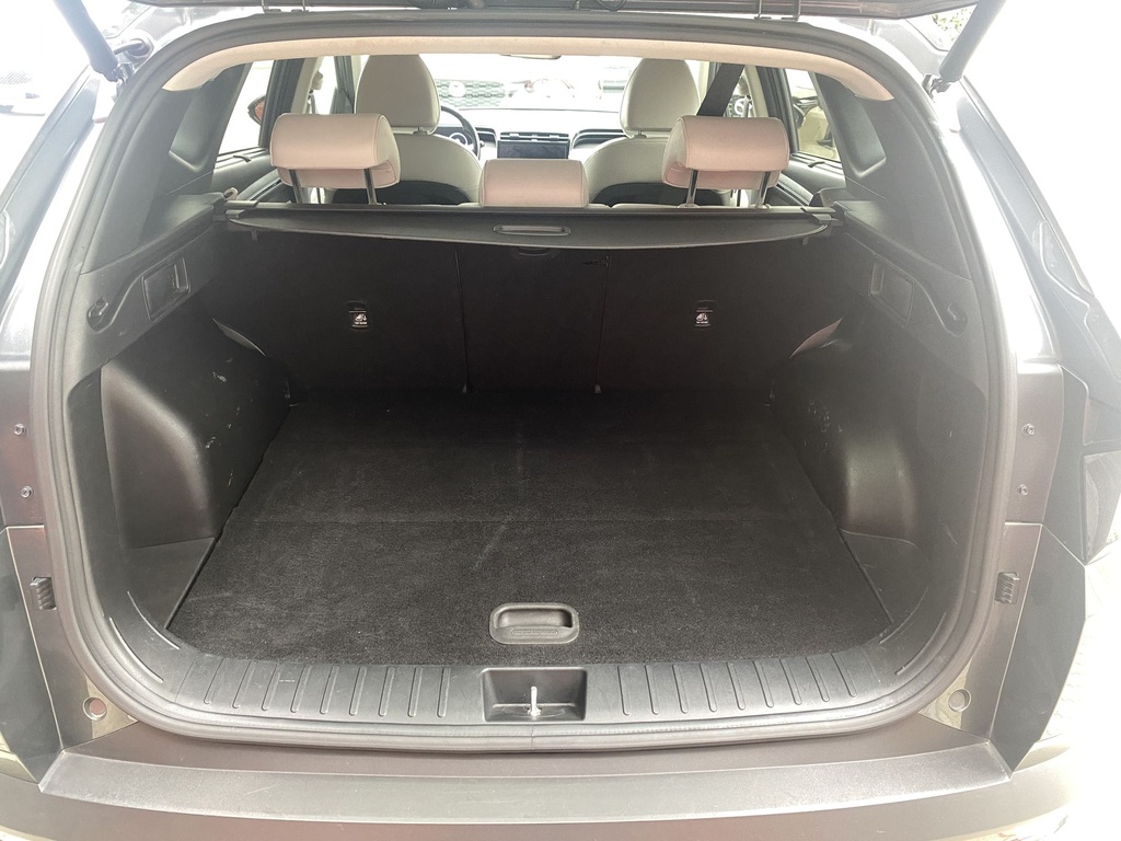 Hyundai Tucson 1.6 T-GDI HP MHEV Luxory 4WD DCT, Vezetett szervizkönyv, Frissen szervizelt, Gyári fényezés, Gyári garanciális!