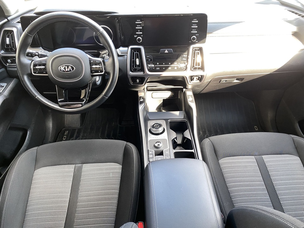 Kia Sorento 1.6T-GDI HEV  AT, Gold + Winter, 7 ülés, Mo.-i, 1 Tulajdonos, Gyári garanciális, Gyári fényezés.