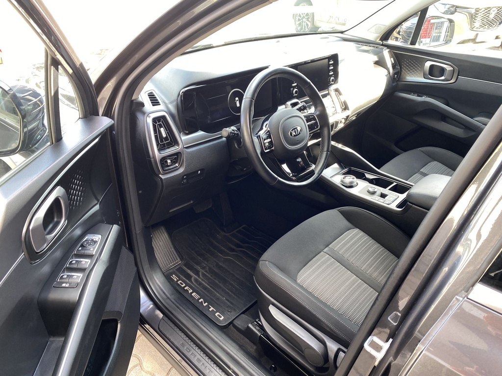 Kia Sorento 1.6T-GDI HEV  AT, Gold + Winter, 7 ülés, Mo.-i, 1 Tulajdonos, Gyári garanciális, Gyári fényezés.