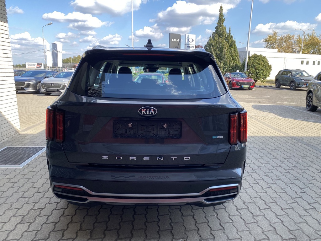 Kia Sorento 1.6T-GDI HEV  AT, Gold + Winter, 7 ülés, Mo.-i, 1 Tulajdonos, Gyári garanciális, Gyári fényezés.