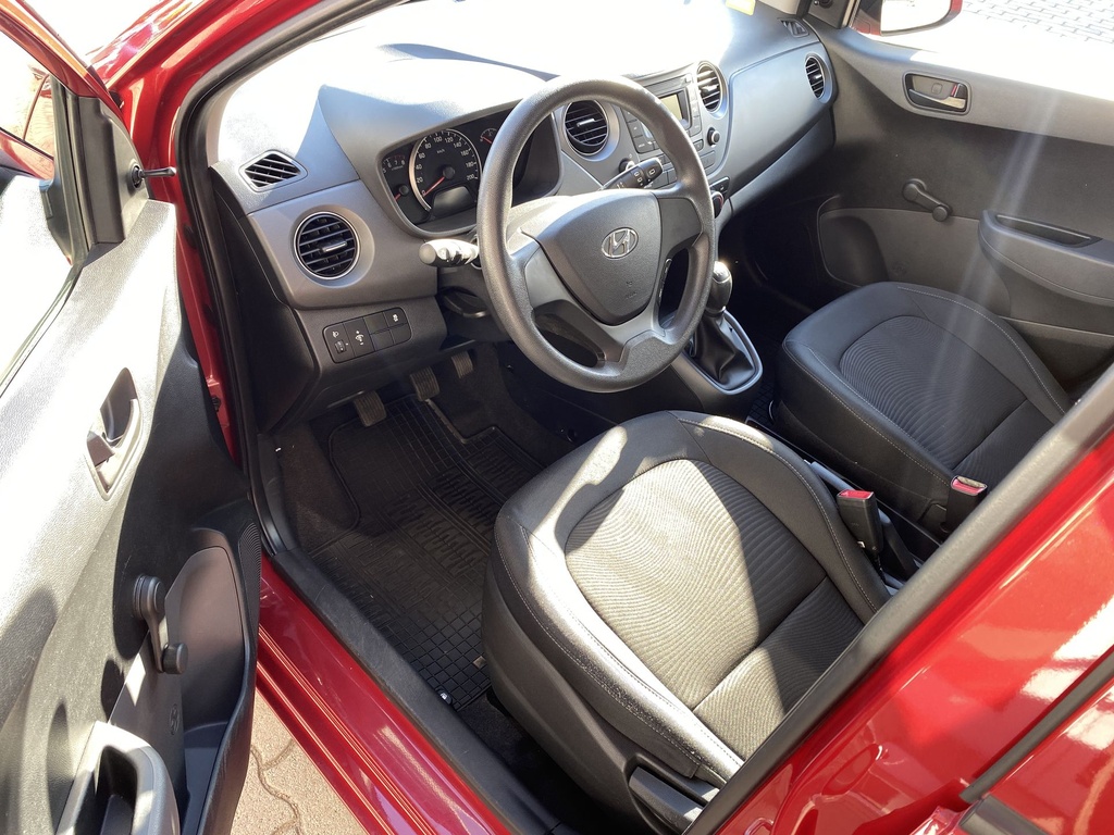 Hyundai I10 1.0B, Life A/C 35.821Km!!Klímás Téli-Nyári gumik!