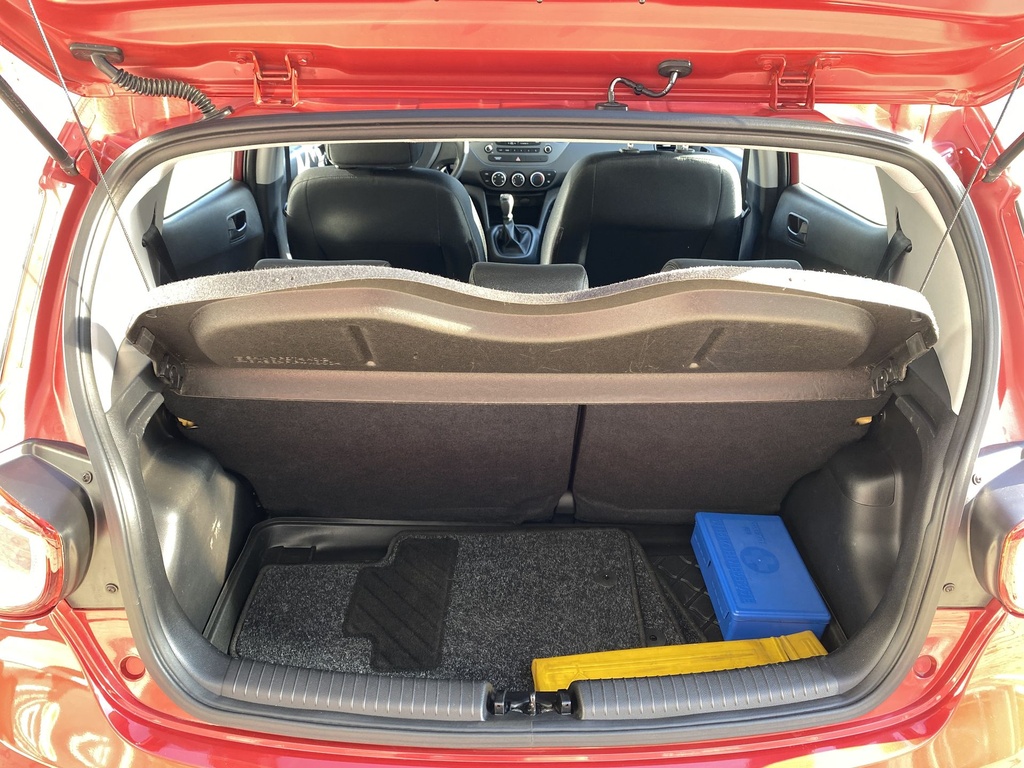 Hyundai I10 1.0B, Life A/C 35.821Km!!Klímás Téli-Nyári gumik!