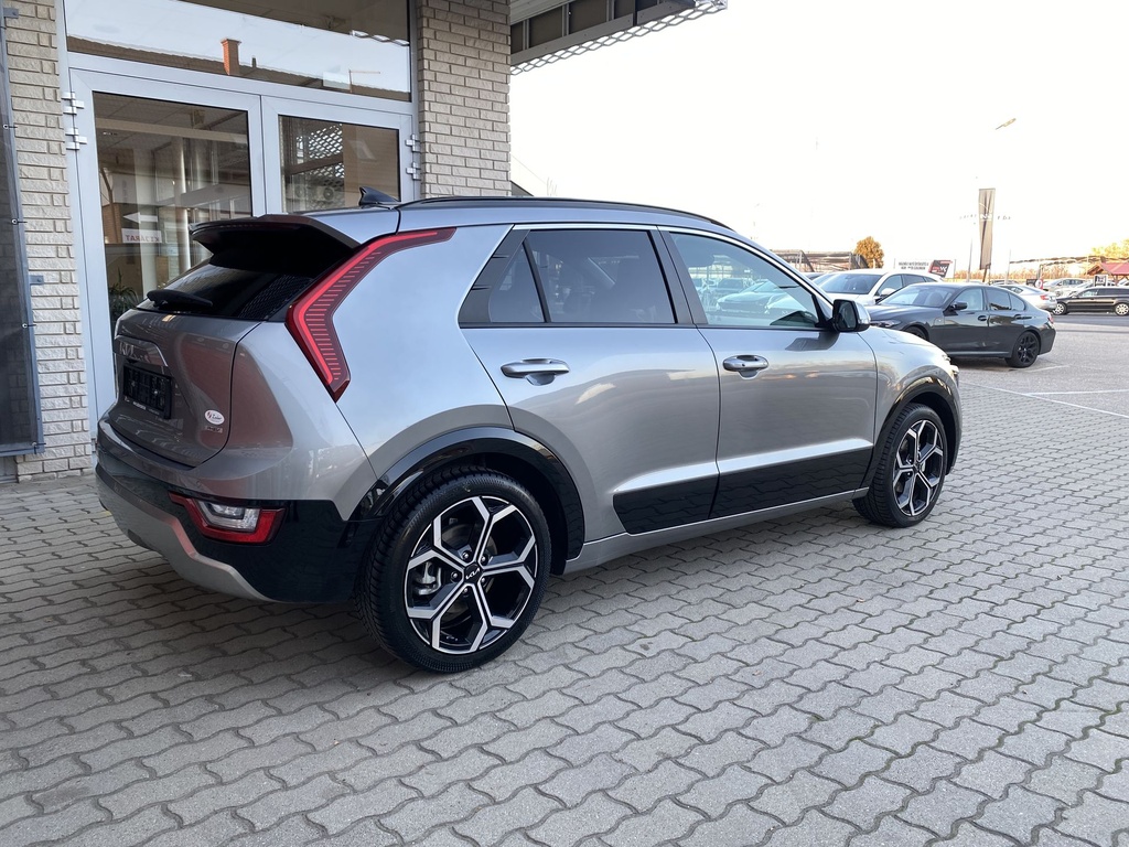 Kia Niro 1.6GDI PHEV Platinum + Comfort+NT,  DCT, Mo.-i, 1 Tulajdonos, Végig szervizelt, Gyári garanciális, Téli-Nyári gumik!