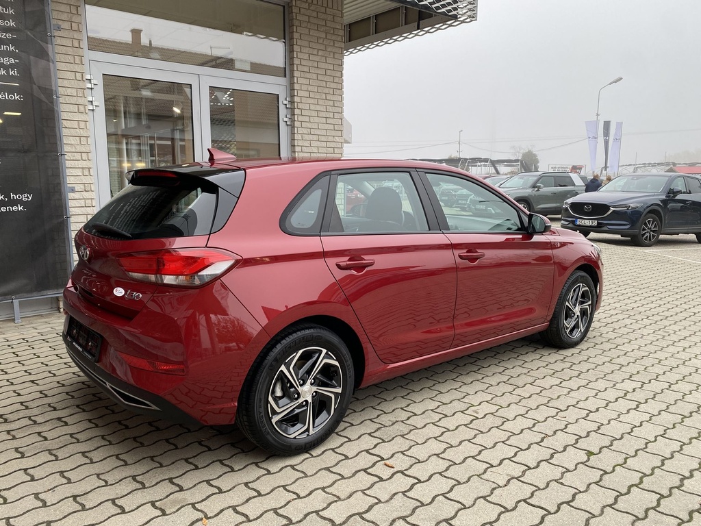 Hyundai I30 1.5DPi Prime, 33601Km!! Mo.-i, 1 Tulajdonos, Gyári fényezés, Gyári garanciális, Vezetett szervizkönyv!