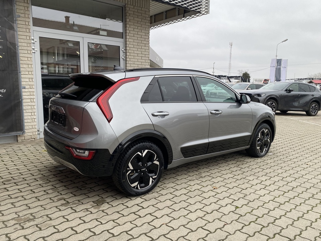 Kia E-Niro  Kryptonite + Relax+NT, DCT, Mo.-i, 1 Tulajdonos, Végig szervizelt, Gyári garanciális, Téli-Nyári gumik! 