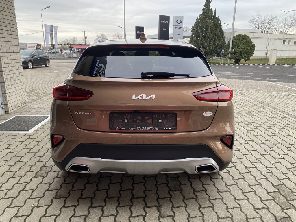 Kia X-Ceed 1.5 T-GDI X-Gold. Mo.-i, 1 Tulajdonos, Gyári fényezés, Végig szervizelt, Gyári garanciális, Téli-Nyári gumik felnin! 