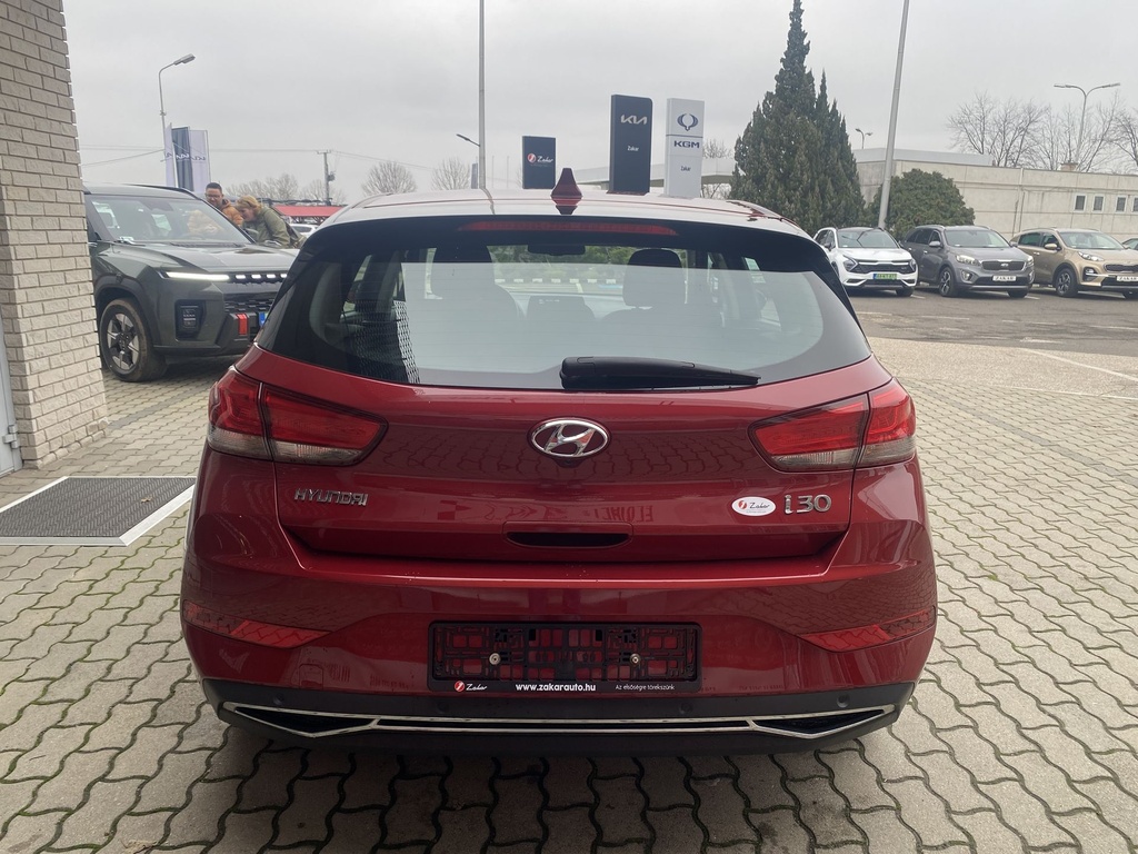 Hyundai I30 1.5DPi Prime, 33601Km!! Mo.-i, 1 Tulajdonos, Gyári fényezés, Gyári garanciális, Vezetett szervizkönyv!