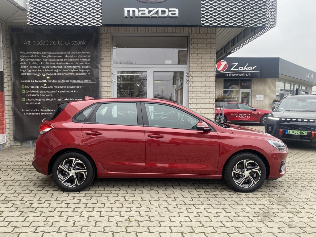 Hyundai I30 1.5DPi Prime, 33601Km!! Mo.-i, 1 Tulajdonos, Gyári fényezés, Gyári garanciális, Vezetett szervizkönyv!