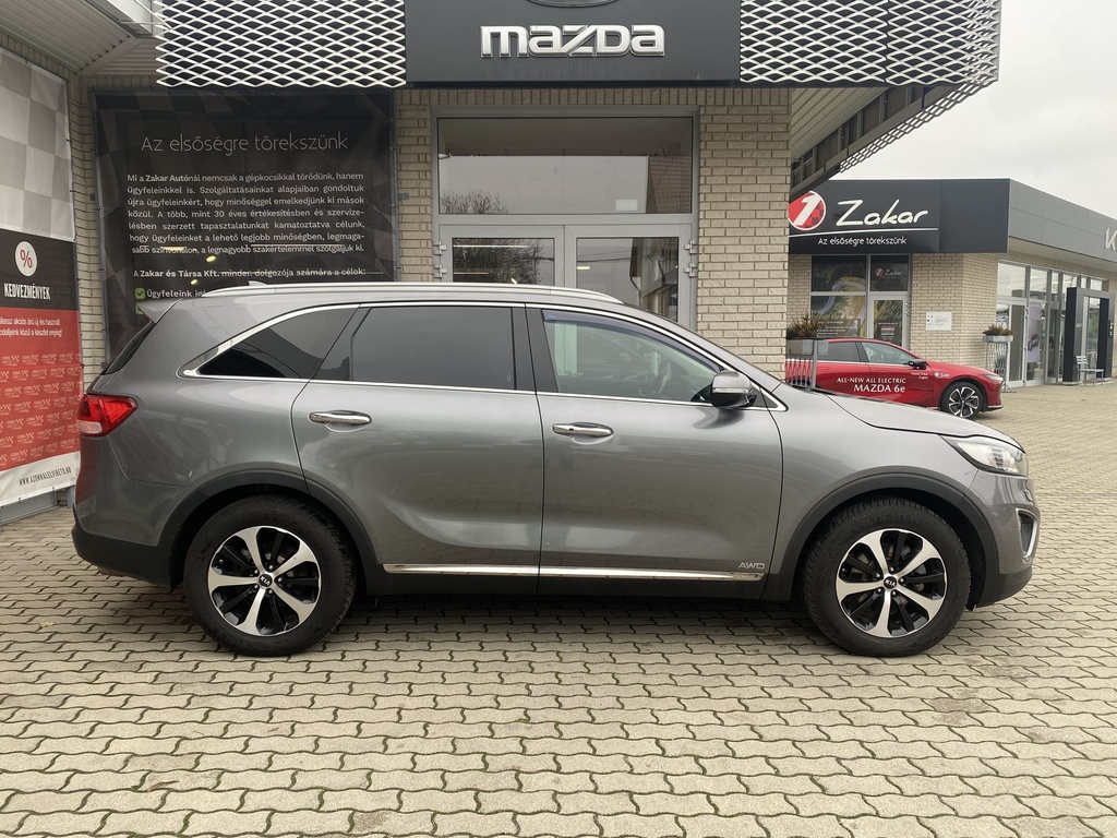 Kia Sorento 2.2CRDi EX Premium 4WD DCT, Vezetett szervizkönyv, Frissen szervizelt, Levehető vonóhorog! 