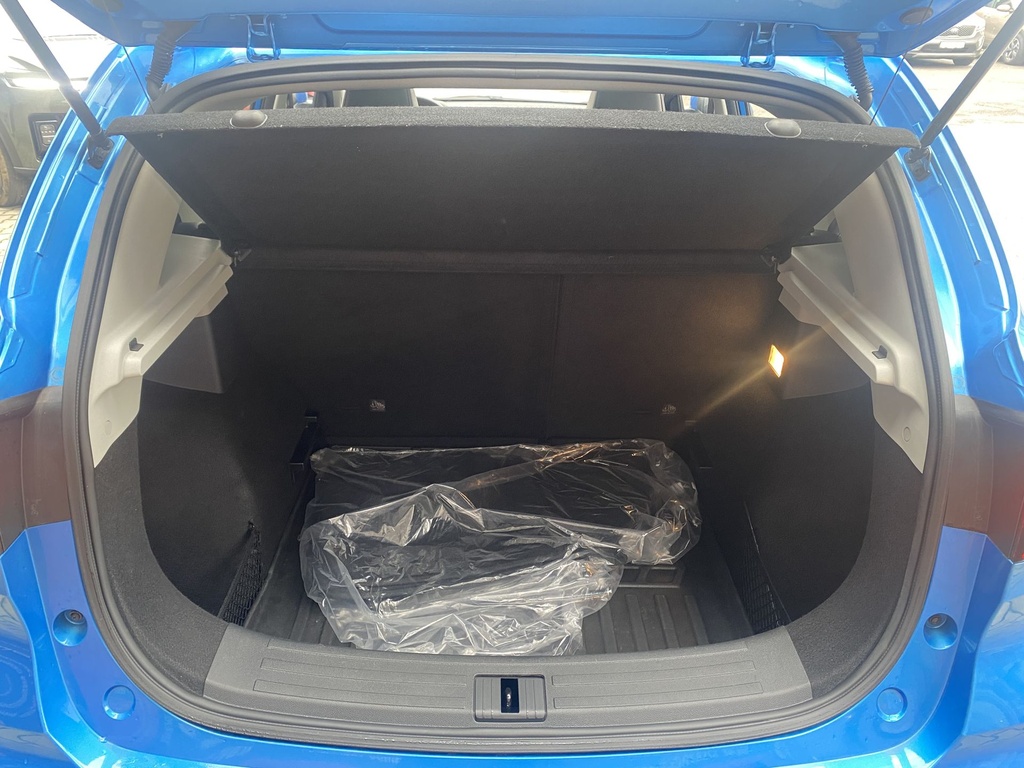 MG ZS Luxory. Mo.-i, 1 Tulajdonos, Gyári fényezés, Gyári garanciális, Végig  szervizelt, Téli-Nyári szőnyeg szett!  