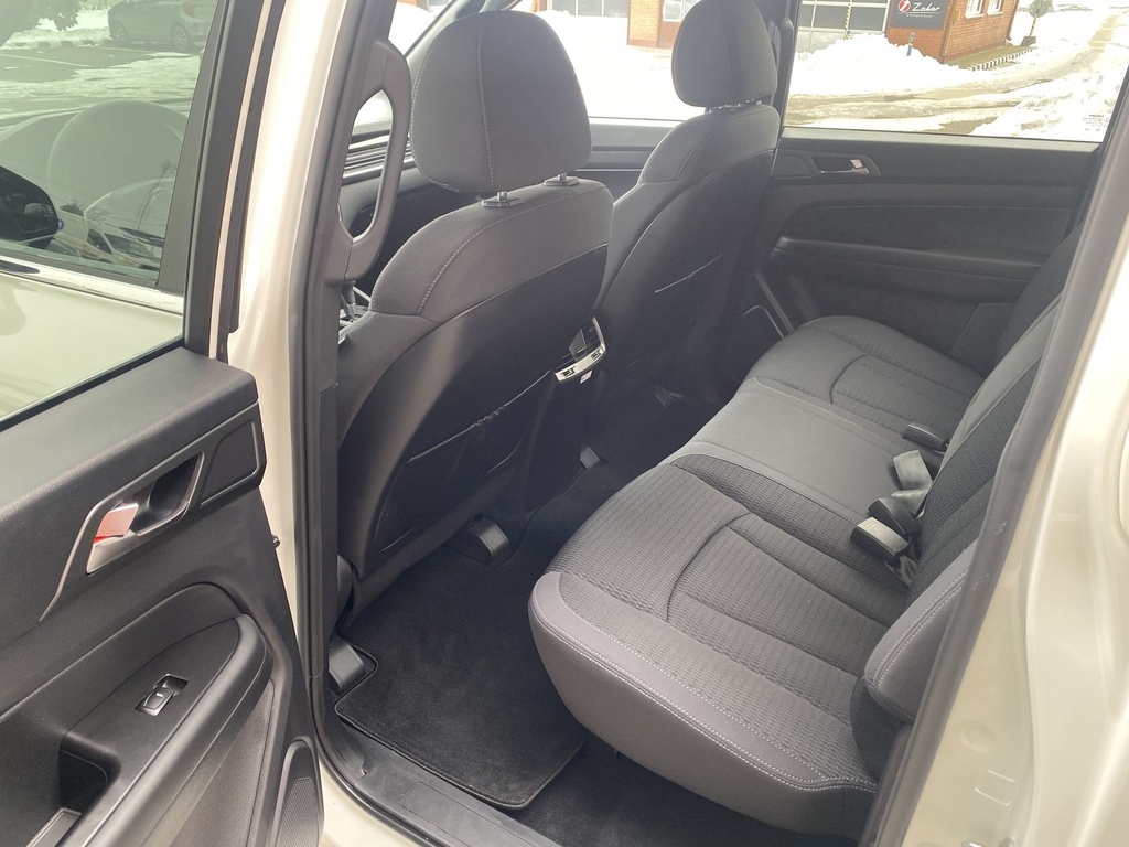 Ssangyong/KGM Musso Grand 2.2e-XDI Style Plus AT AWD 17" -Mo.-i, 1 Tulajdonos, Gyári garanciális, Gyári fényezés, Bélés, Roló, Horog!