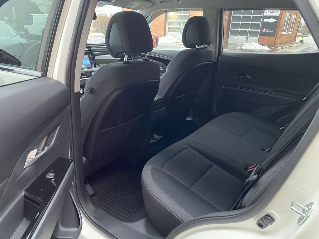 KGM Korando 1.5 Turbo GDI Smart, Smart plus, ACC, Black Pack AT. Mo-i, Gyári garancia, Gyári fényezés, +5év GARANCIA, Vonóhorog, oldalfellépők, szélterelők, LED csomagtér világítás, sport pedál szett!