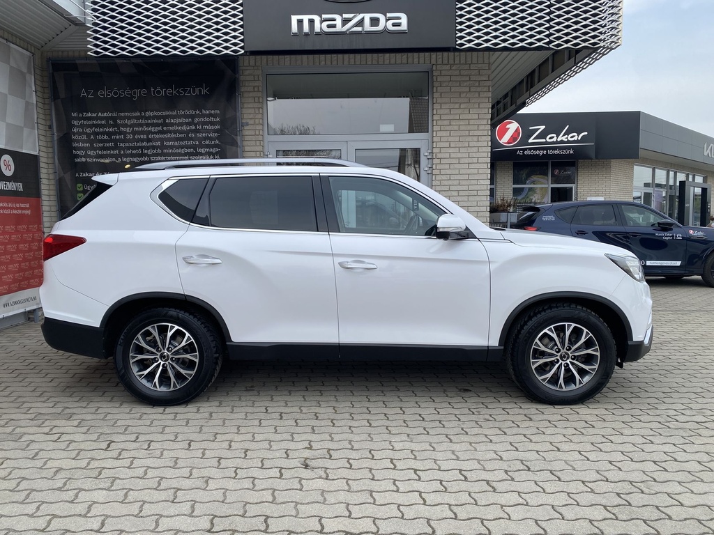 Ssangyong/KGM Rexton Premium 4WD, 7 ülés, Vonóhorog, Gyári fényezés.