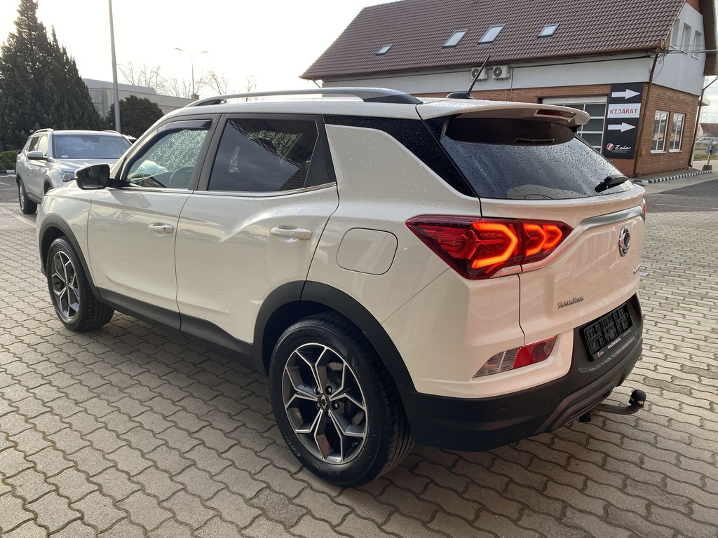 Ssangyong/KGM Korando Style Plus AT-Mo.-i, 1 Tulajdonos, Gyári garanciális, Gyári fényezés, Vonóhorog, Téli-Nyári gumik felnin!! 