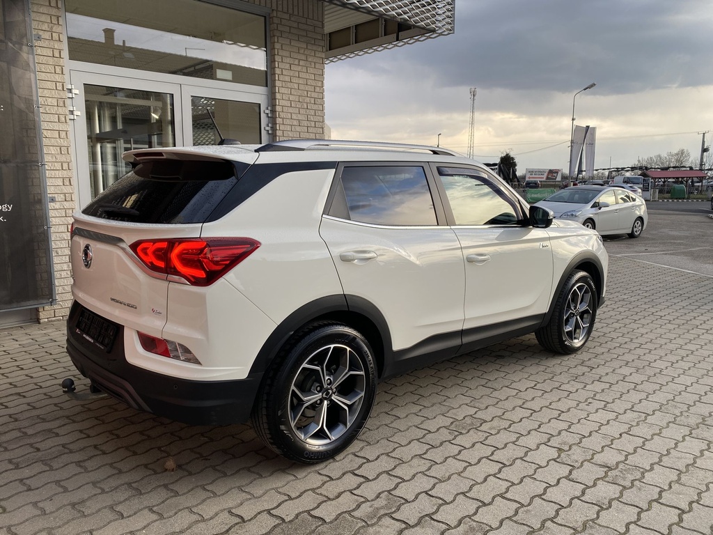 Ssangyong/KGM Korando Style Plus AT-Mo.-i, 1 Tulajdonos, Gyári garanciális, Gyári fényezés, Vonóhorog, Téli-Nyári gumik felnin!! 