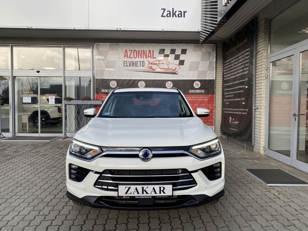 Ssangyong/KGM Korando Style Plus AT-Mo.-i, 1 Tulajdonos, Gyári garanciális, Gyári fényezés, Vonóhorog, Téli-Nyári gumik felnin!! 