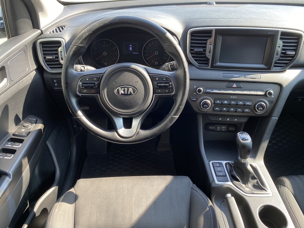 Kia Sportage 1.6GDI Winter Edition, Mo.-i, 1 Tulajdonos, Gyári fényezés, Vezetett szervizkönyv, Téli-Nyári gumik felnin.
