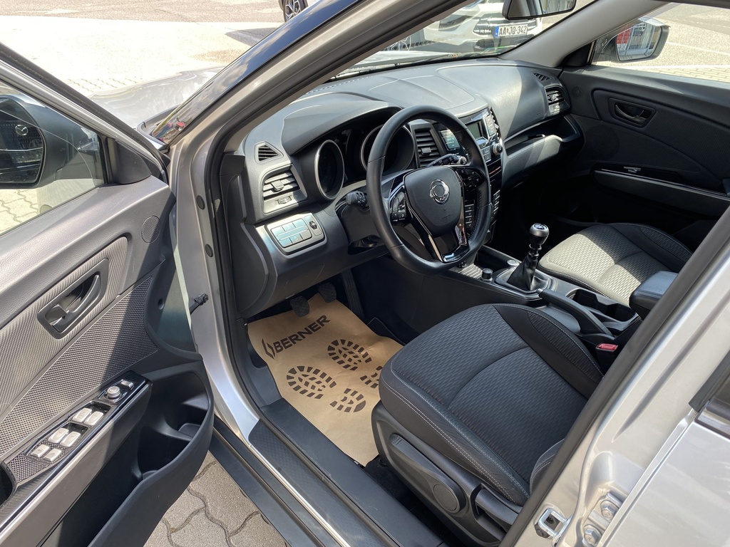 Ssangyong/KGM XLV 1.6e-XDI STD PLUS. Mo.-i, 1 Tulajdonos, Gyári fényezés, Vezetett szervizkönyv.