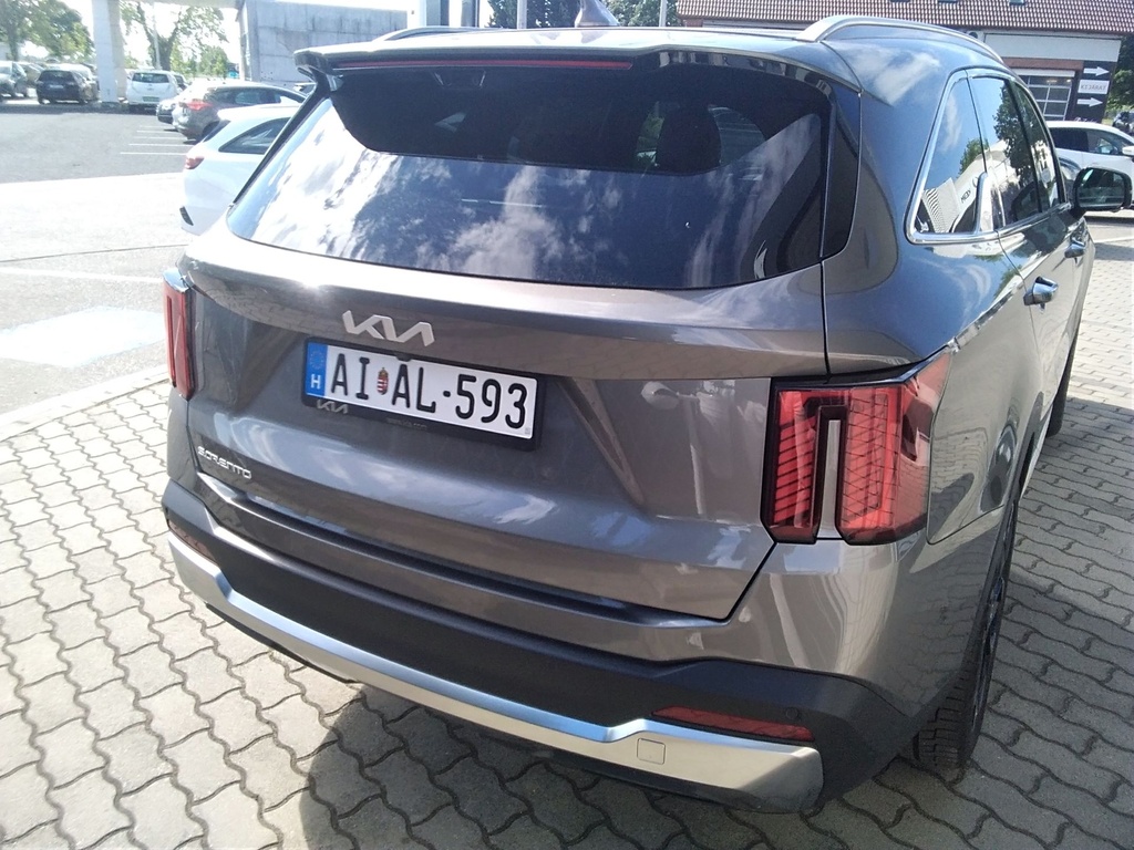 KIA SORENTO 2024 KRYPTONITE + NAPTETŐ + DIGITAL