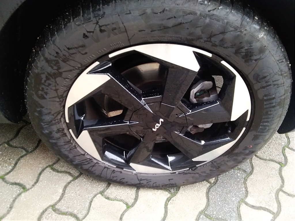 KIA SORENTO PHEV 2024 KRYPTONITE + BÖR + NAPTETŐ + DIGITAL CSOMAG + RELAX CSOMAG