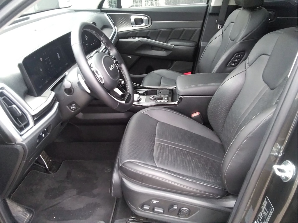 KIA SORENTO PHEV 2024 KRYPTONITE + BÖR + NAPTETŐ + DIGITAL CSOMAG + RELAX CSOMAG