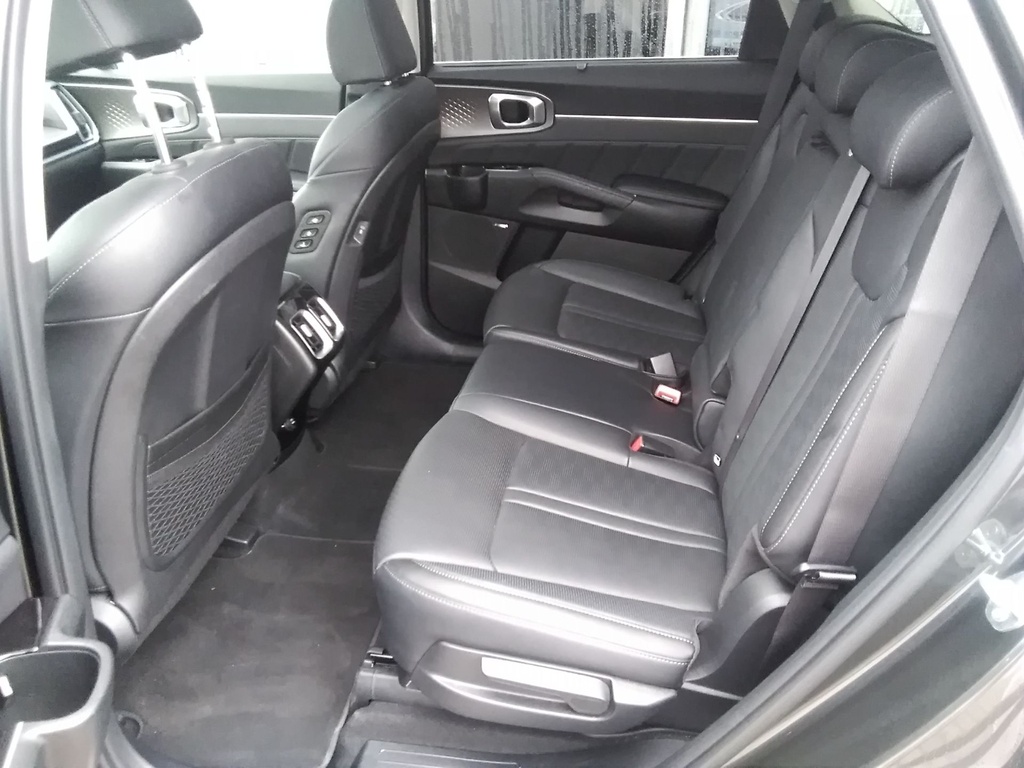 KIA SORENTO PHEV 2024 KRYPTONITE + BÖR + NAPTETŐ + DIGITAL CSOMAG + RELAX CSOMAG