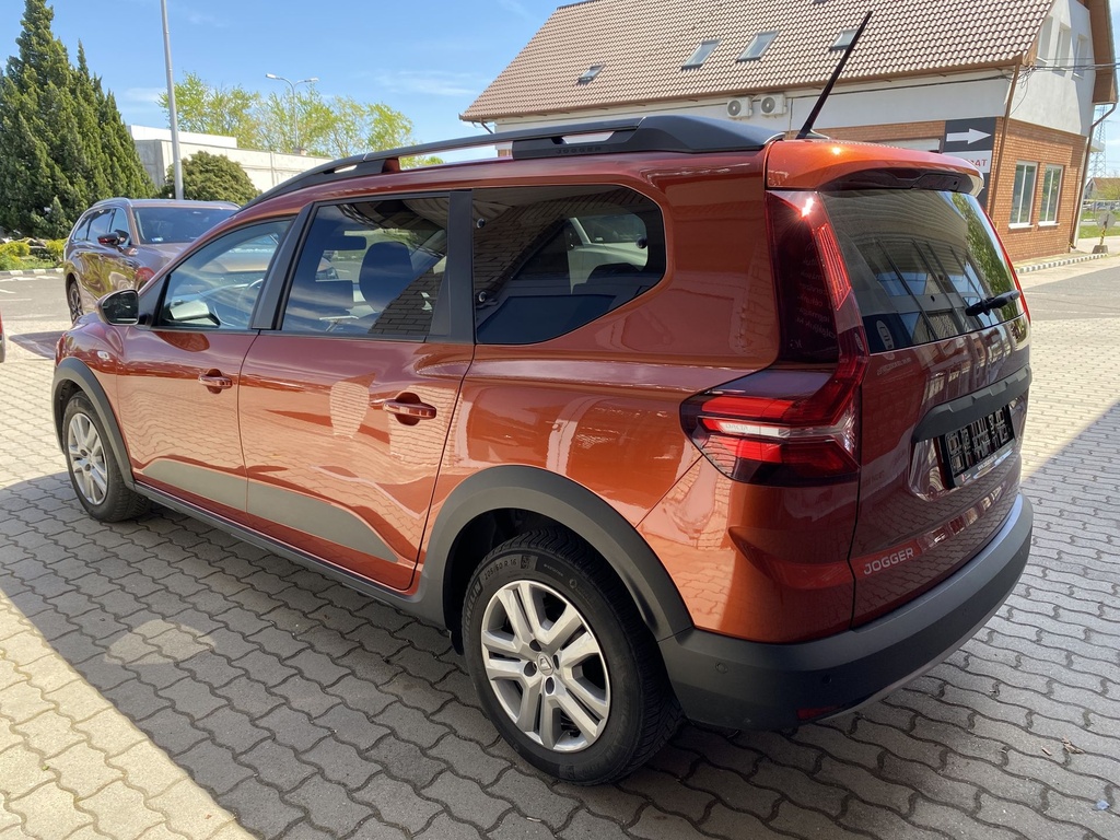 Dacia Jogger 1.0 ECO-G Expression, 7 Személyes, Mo.-i, 1 Tulajdonos,Gyári garanciális, Vezetett szervizkönyv, Téli-Nyári gumik